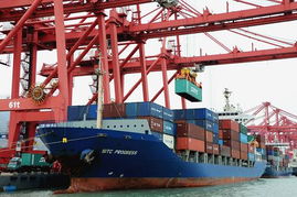 連云港港外貿運量創新高，國營貿易管理貨物進出口成關鍵引擎